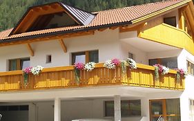 Bed And Breakfast Cafe Schneider