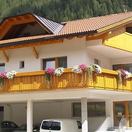 Cafe Schneider Bed and Breakfast Lappago Esterno foto